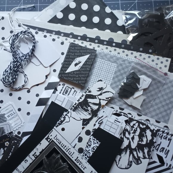 Inspiration Kit for Paper Crafts, Junk Journals, Card Making - Black & White - Picture 5 of 6